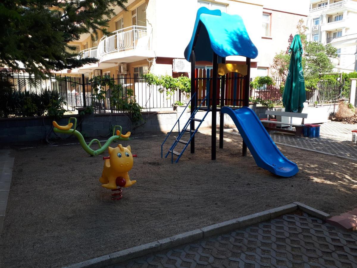 Apartment Tourist Complex Rose Village サニービーチ エクステリア 写真