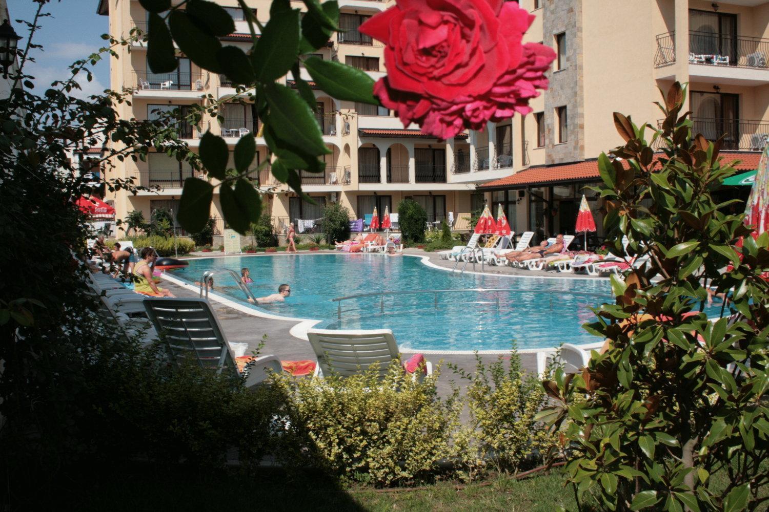 Apartment Tourist Complex Rose Village サニービーチ エクステリア 写真