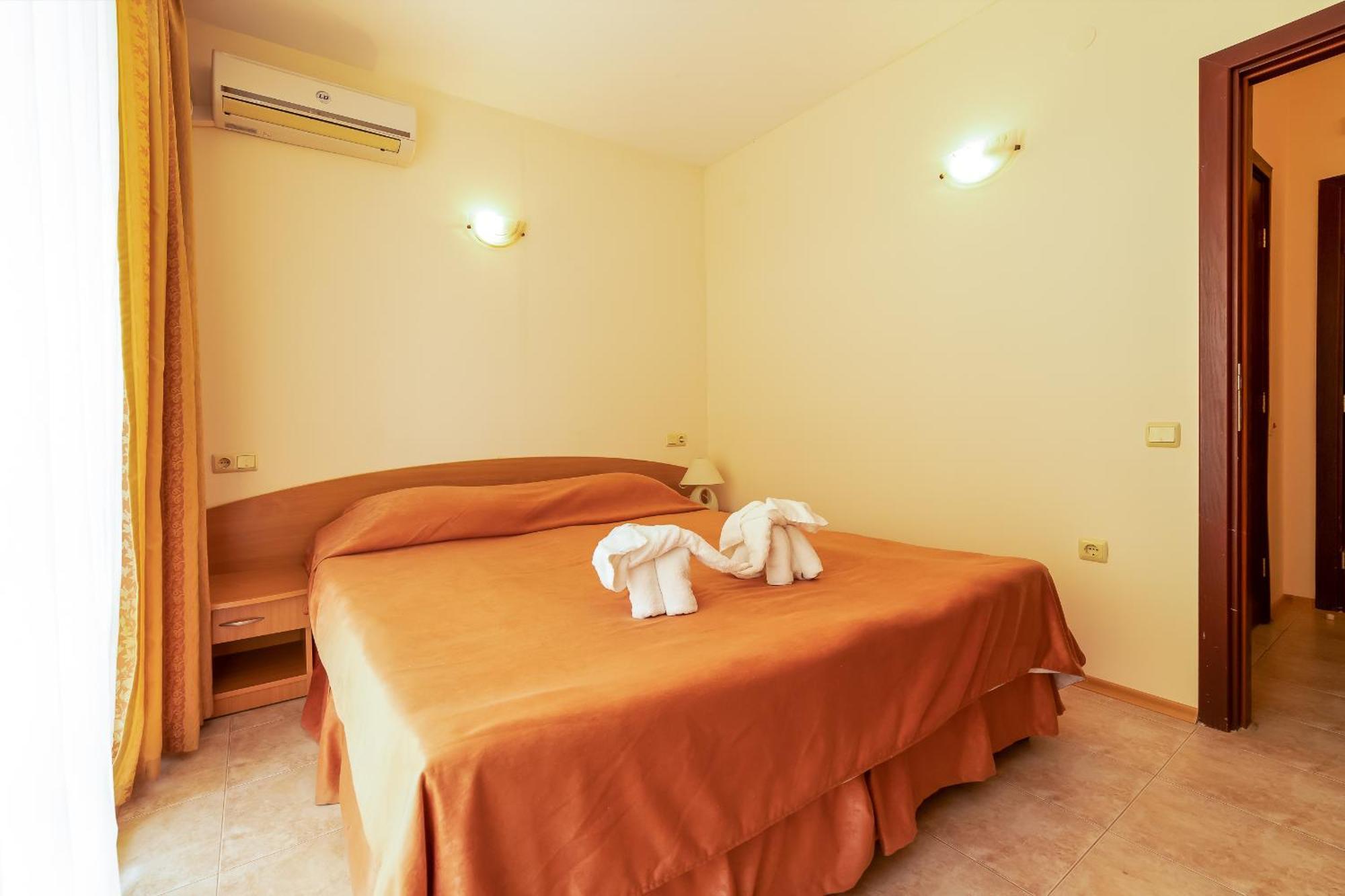 Apartment Tourist Complex Rose Village サニービーチ エクステリア 写真
