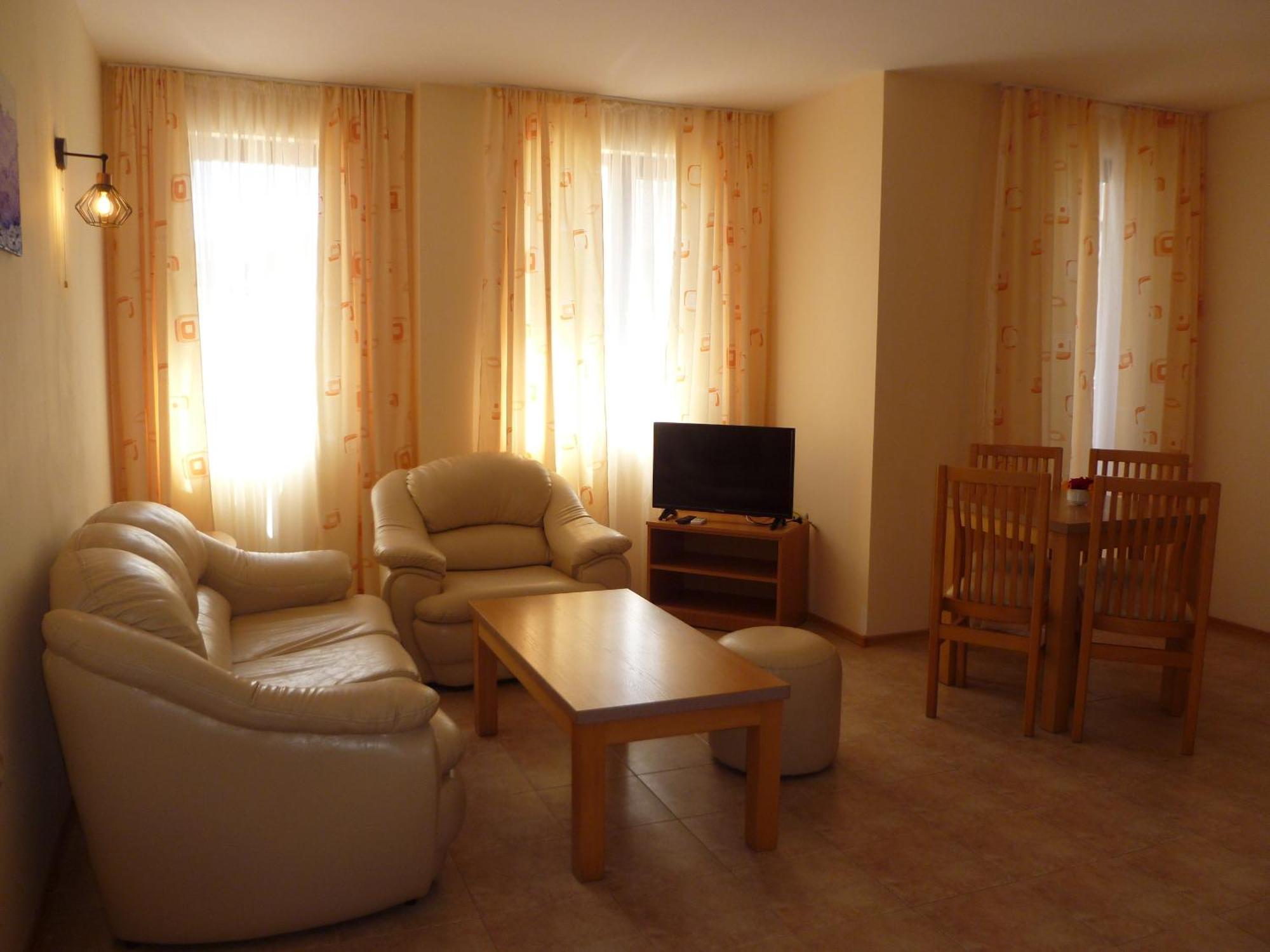 Apartment Tourist Complex Rose Village サニービーチ エクステリア 写真