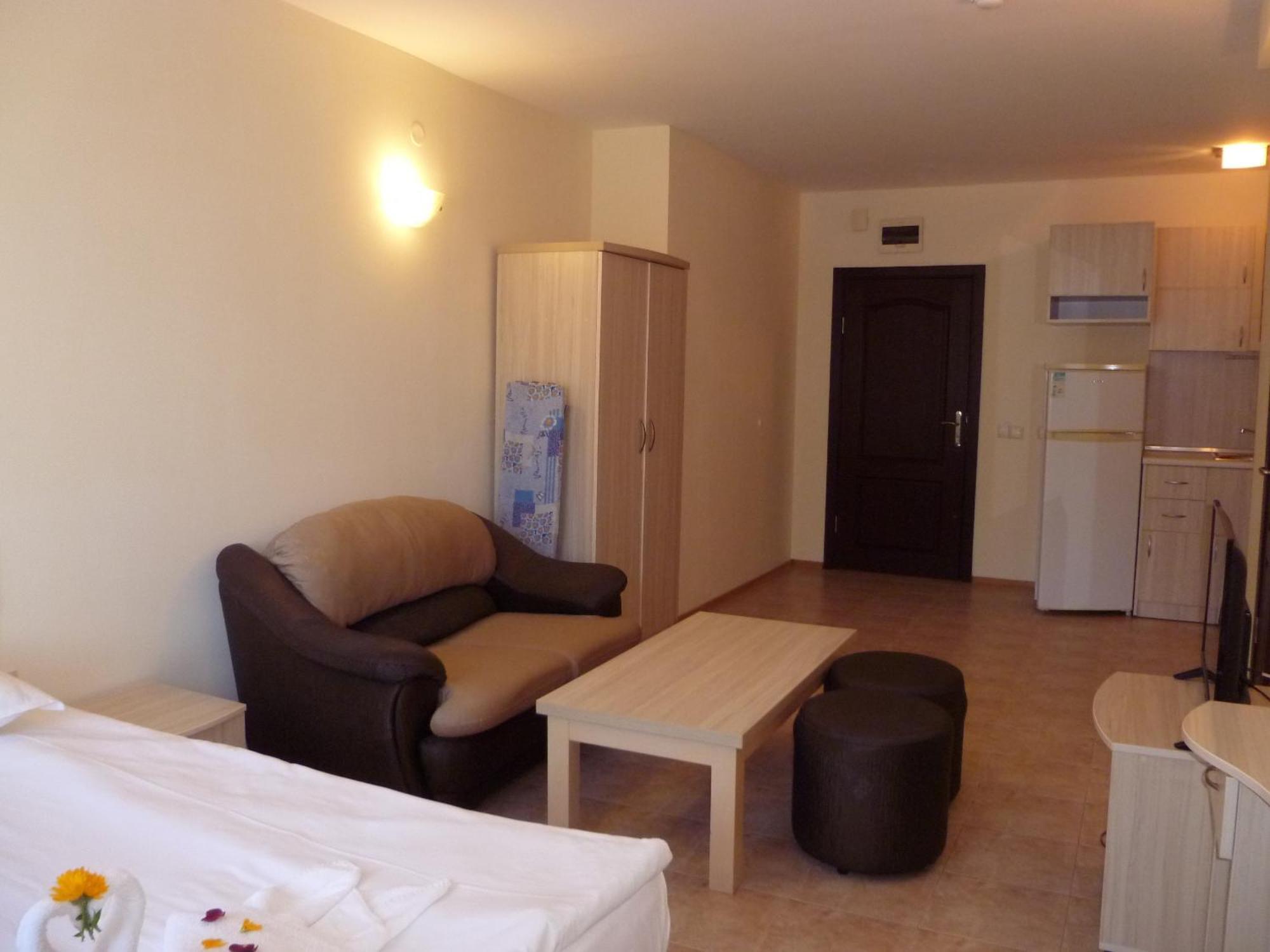 Apartment Tourist Complex Rose Village サニービーチ エクステリア 写真