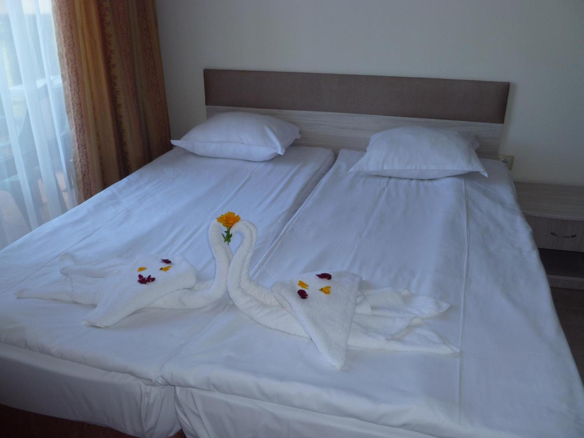 Apartment Tourist Complex Rose Village サニービーチ エクステリア 写真