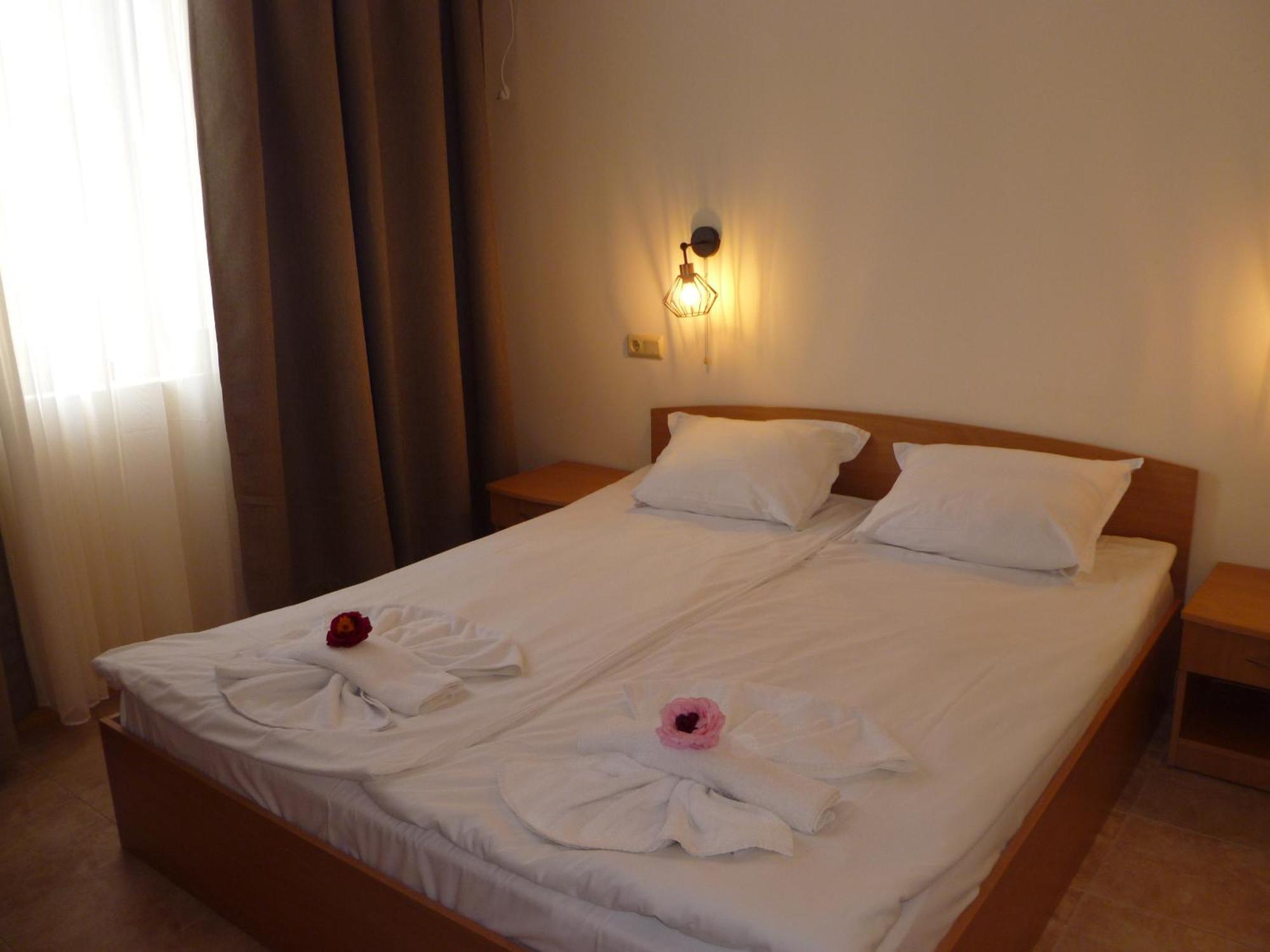 Apartment Tourist Complex Rose Village サニービーチ エクステリア 写真