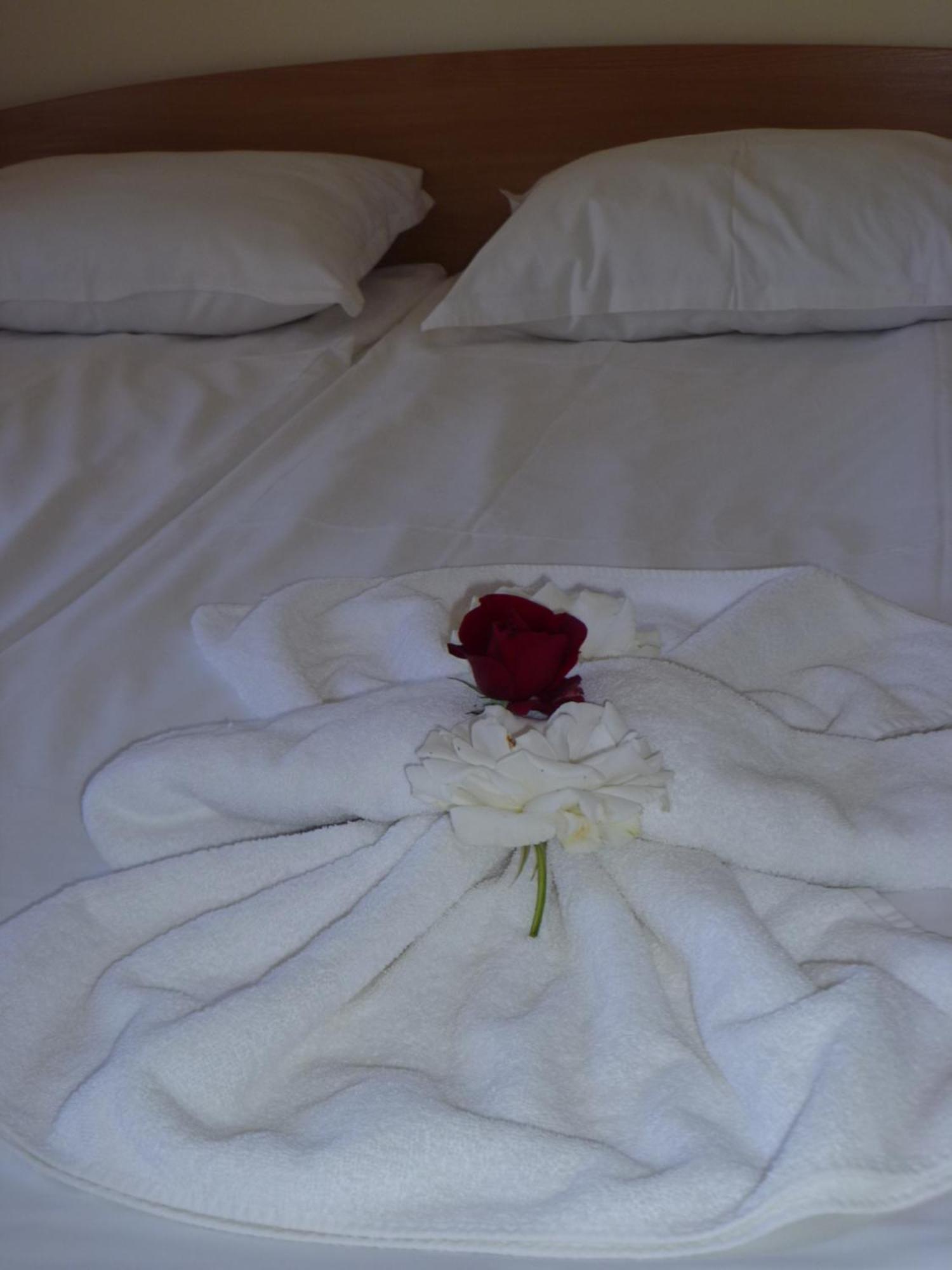 Apartment Tourist Complex Rose Village サニービーチ エクステリア 写真