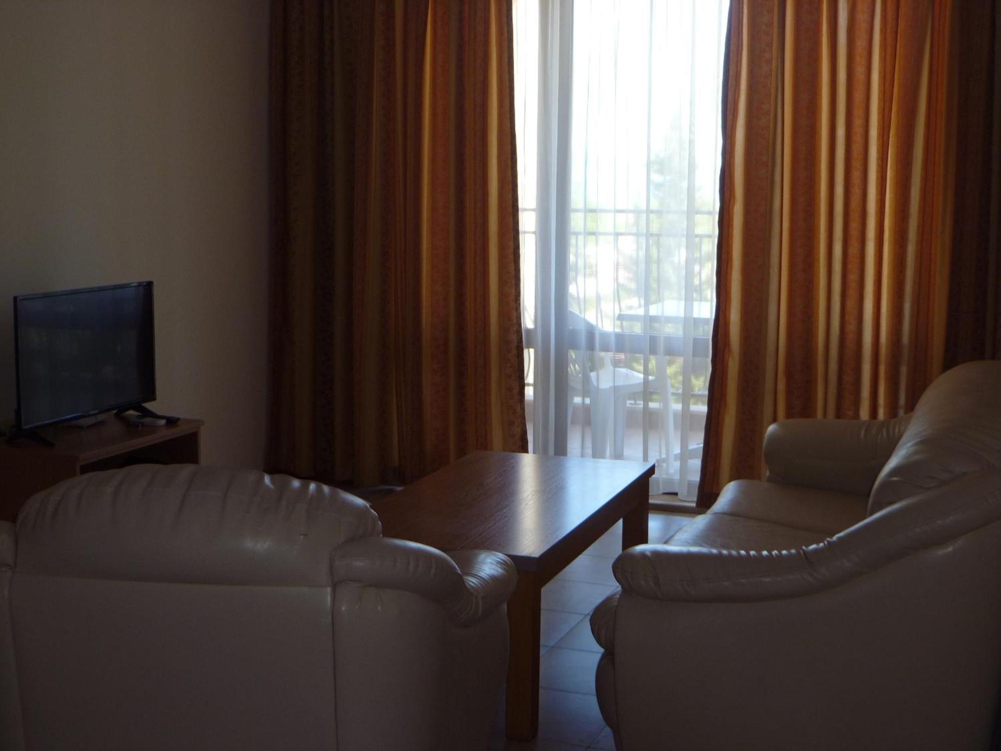 Apartment Tourist Complex Rose Village サニービーチ エクステリア 写真