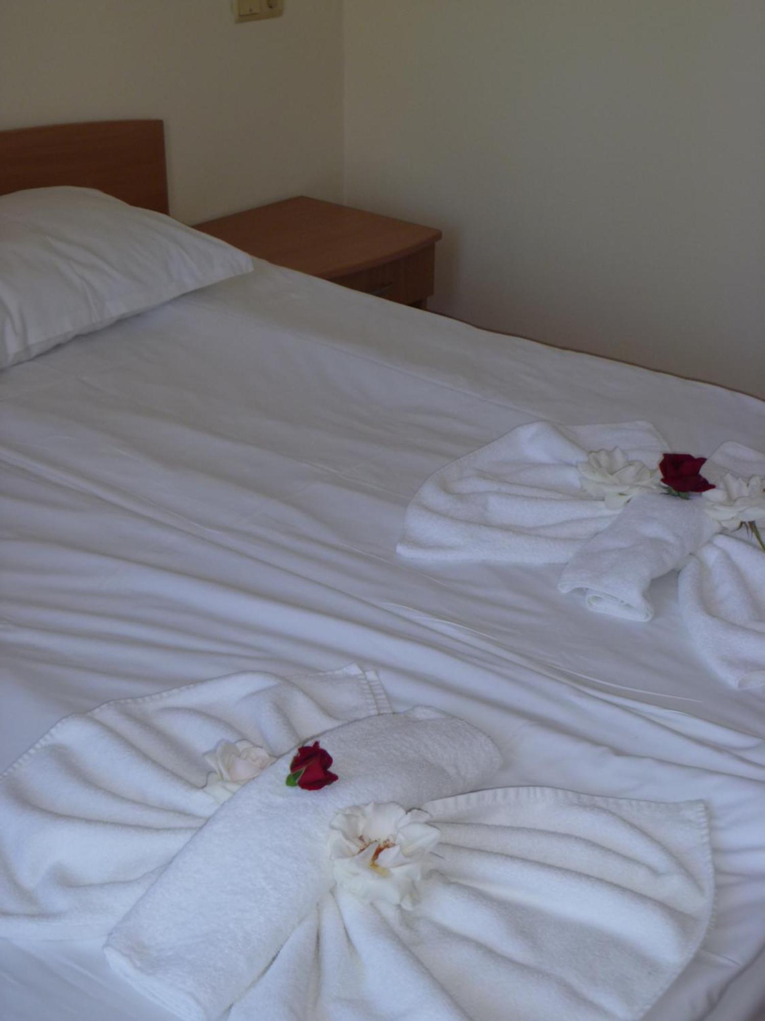 Apartment Tourist Complex Rose Village サニービーチ エクステリア 写真